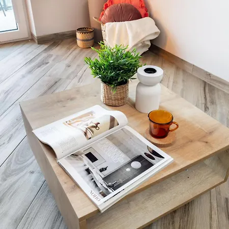 Apartment Superapart Wiktoryn 6 *